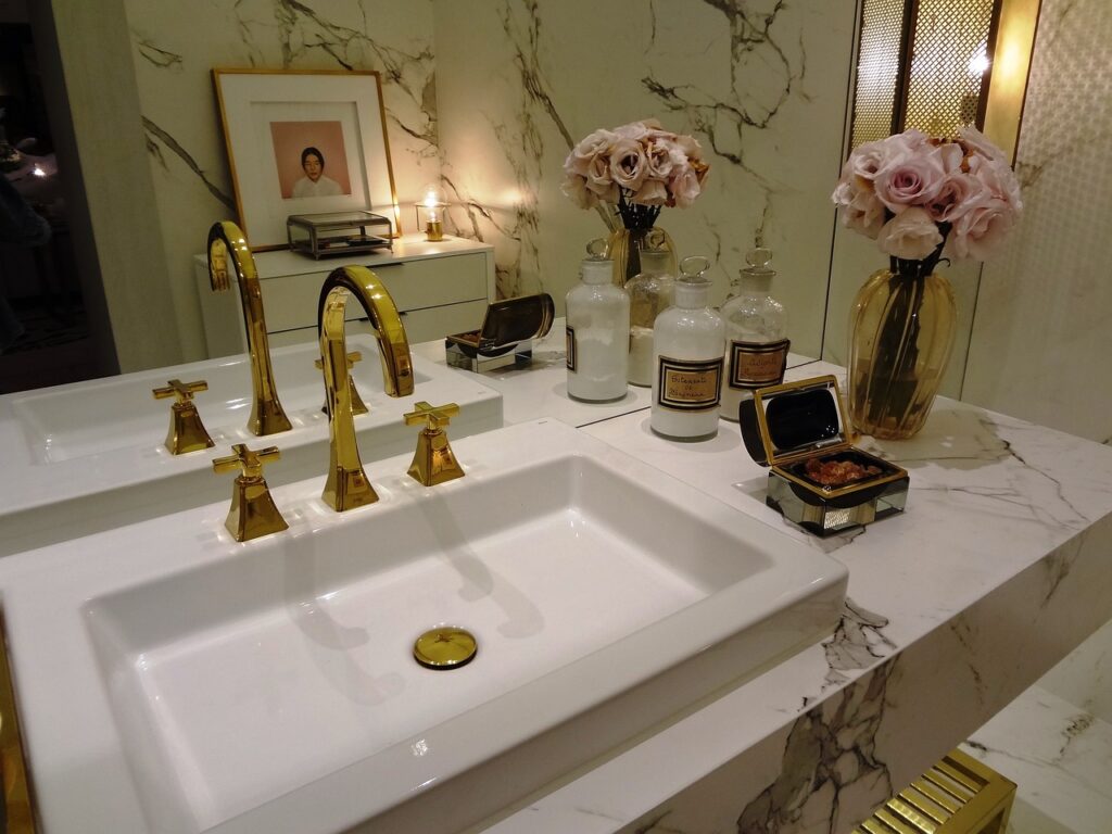 Bathroom Renovations Contractors Benefits and Hiring Tips for Homeowners